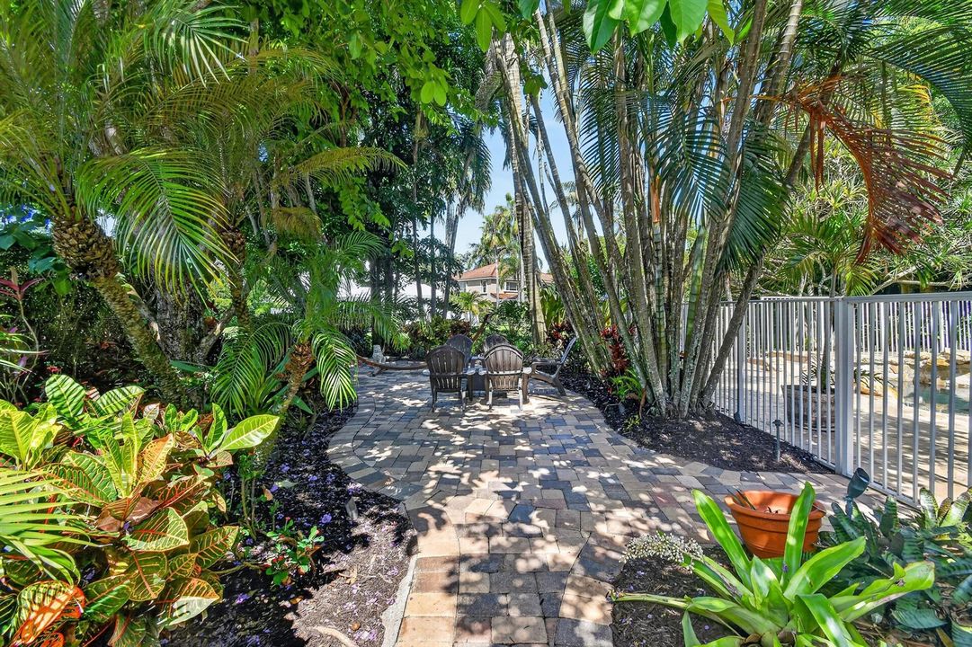 276SwanLane(74)
