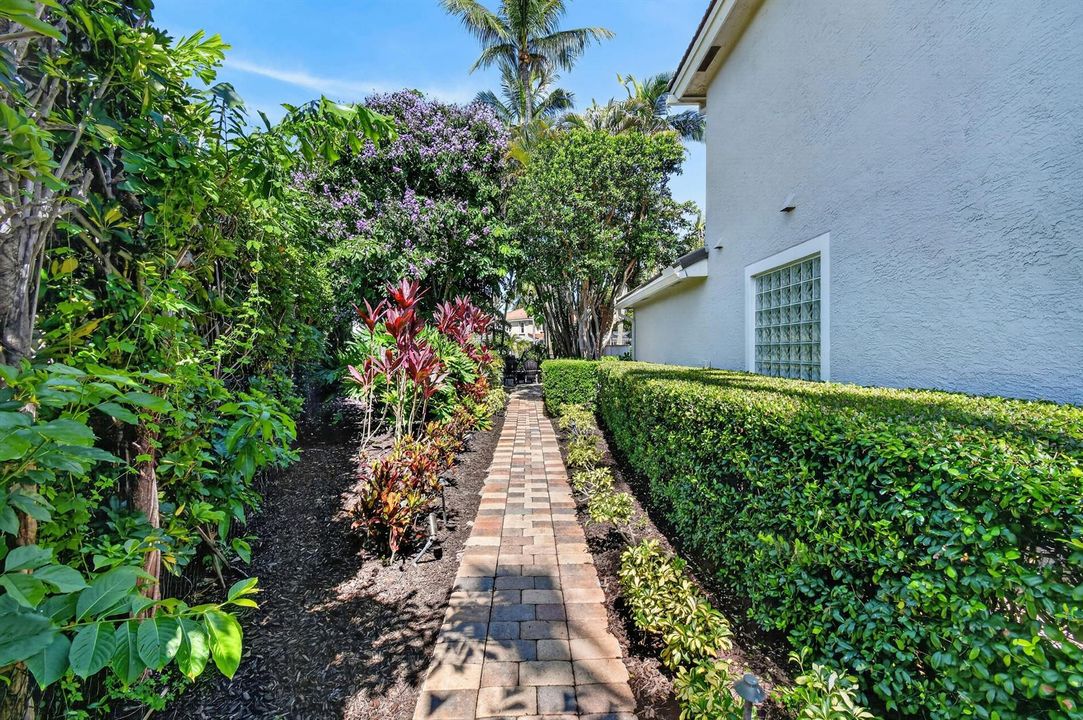 276SwanLane(75)