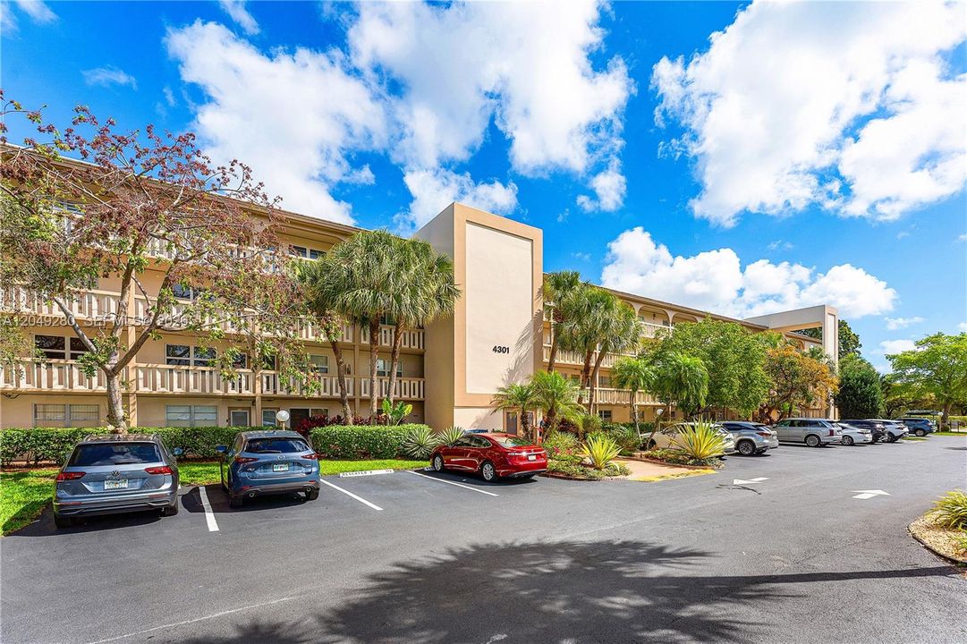 For Rent: $1,700 (2 beds, 2 baths, 1156 Square Feet)