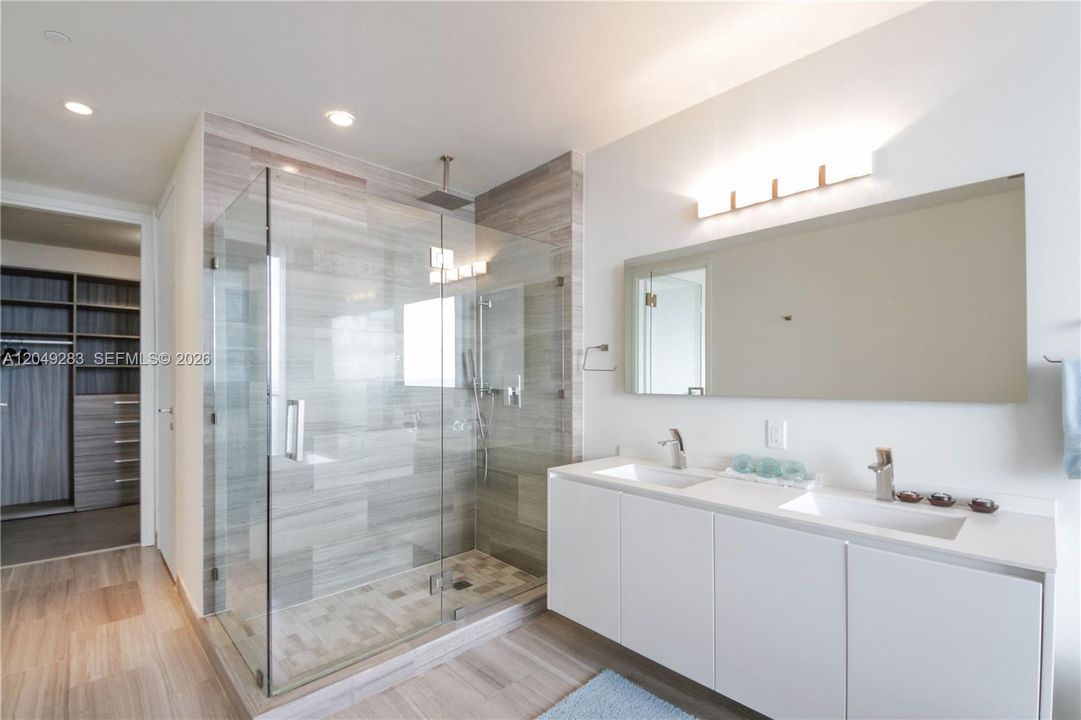 For Rent: $9,500 (2 beds, 3 baths, 1622 Square Feet)