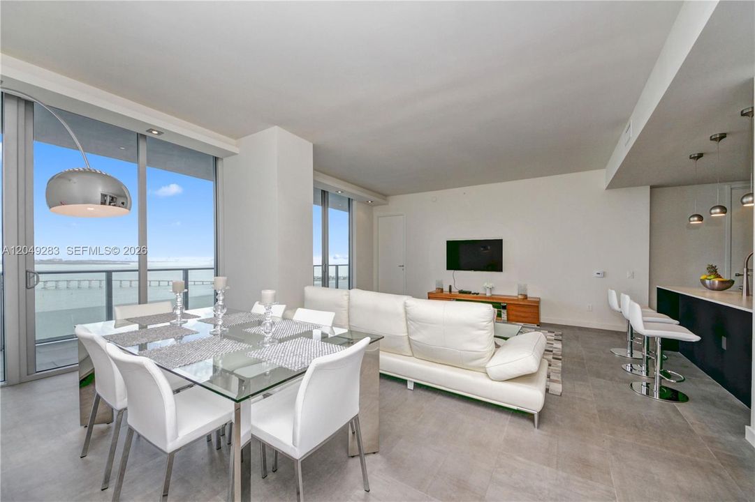 For Rent: $9,500 (2 beds, 3 baths, 1622 Square Feet)