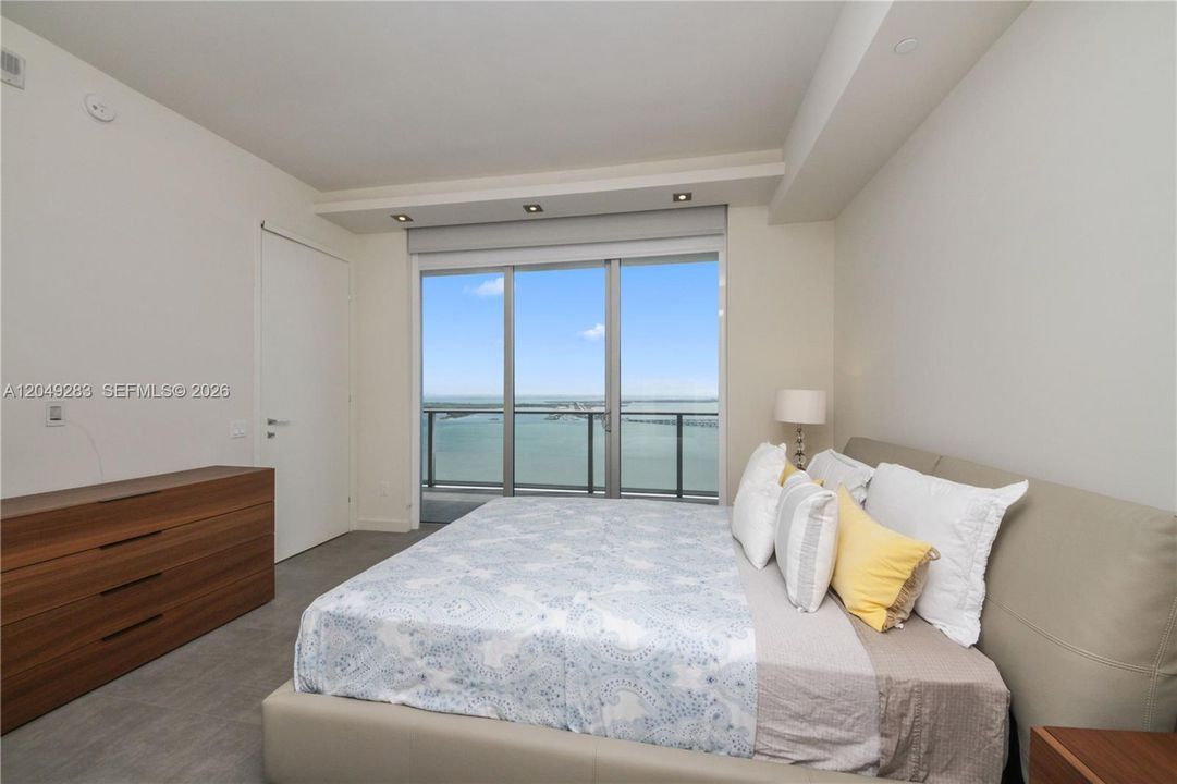 For Rent: $9,500 (2 beds, 3 baths, 1622 Square Feet)