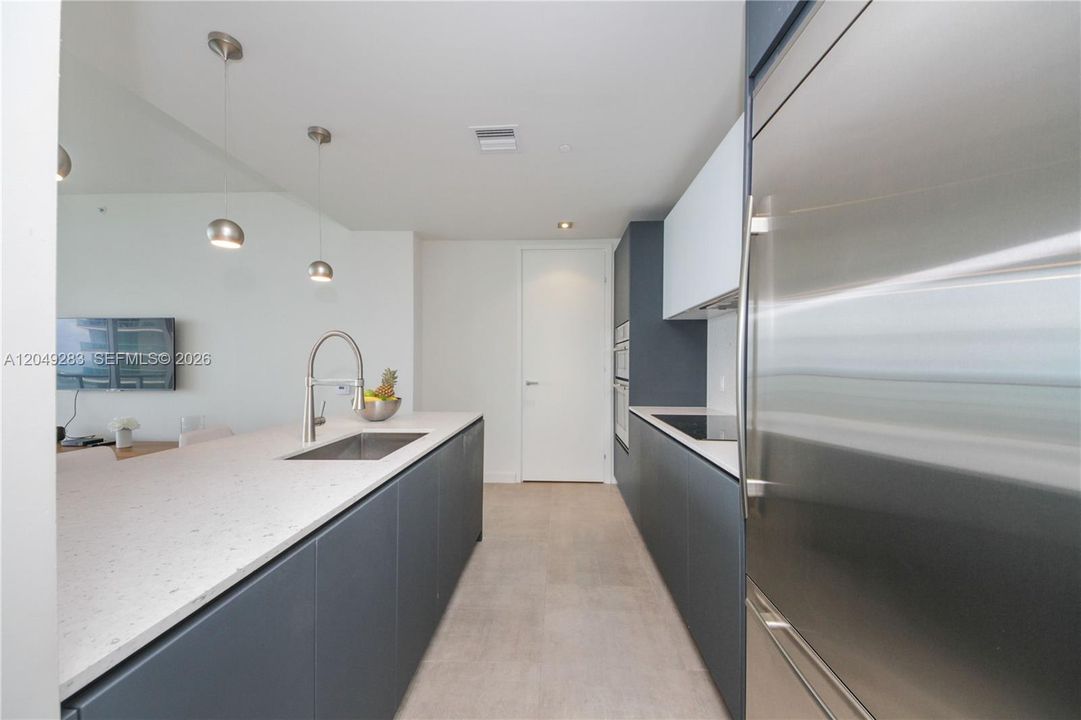 For Rent: $9,500 (2 beds, 3 baths, 1622 Square Feet)