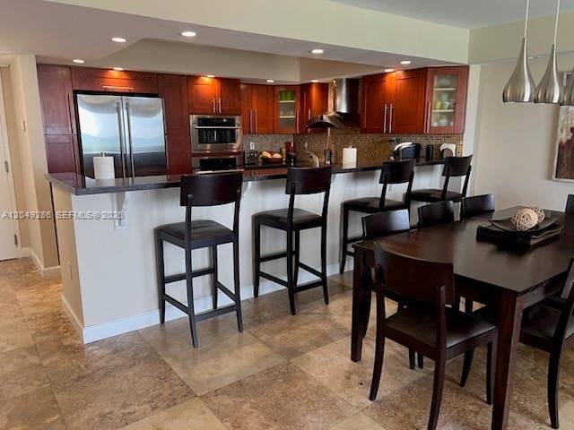 For Rent: $5,000 (2 beds, 2 baths, 1296 Square Feet)