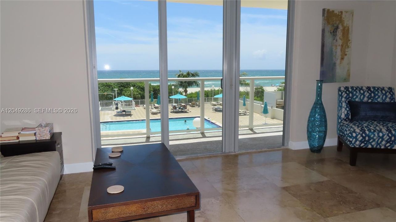 For Rent: $5,000 (2 beds, 2 baths, 1296 Square Feet)