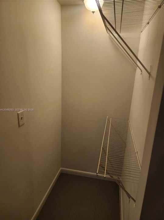 For Rent: $2,000 (3 beds, 2 baths, 1056 Square Feet)