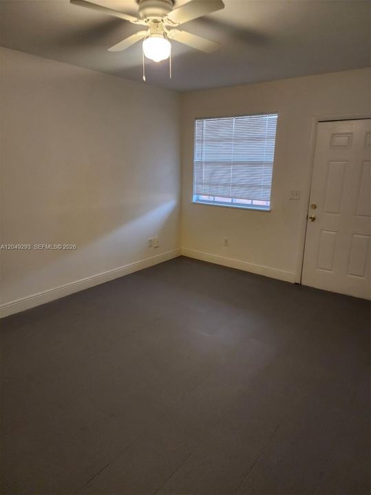 For Rent: $2,000 (3 beds, 2 baths, 1056 Square Feet)