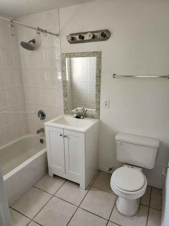 For Rent: $2,000 (3 beds, 2 baths, 1056 Square Feet)