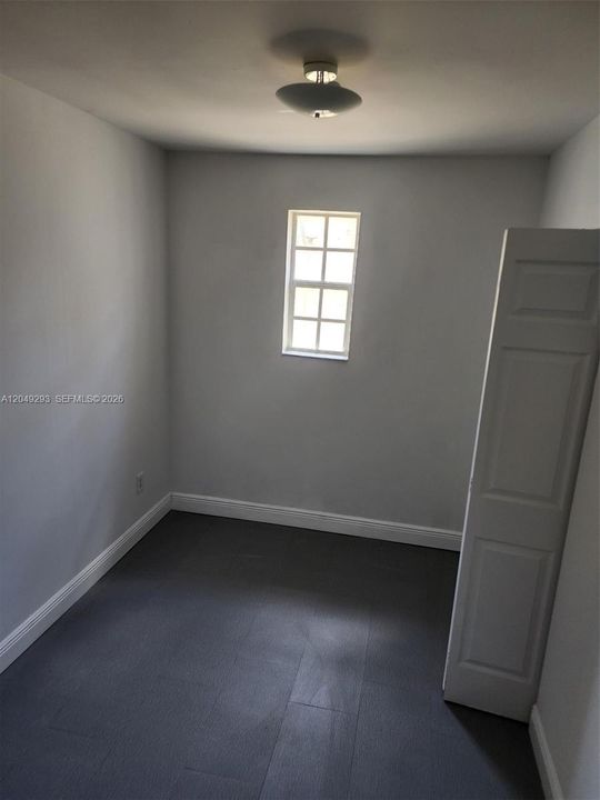 For Rent: $2,000 (3 beds, 2 baths, 1056 Square Feet)
