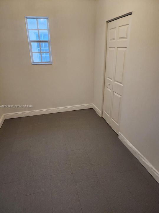 For Rent: $2,000 (3 beds, 2 baths, 1056 Square Feet)