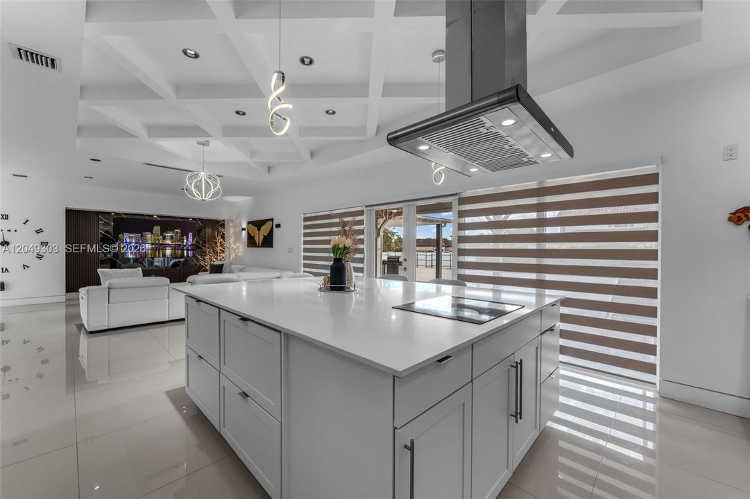 For Sale: $765,000 (3 beds, 3 baths, 1696 Square Feet)