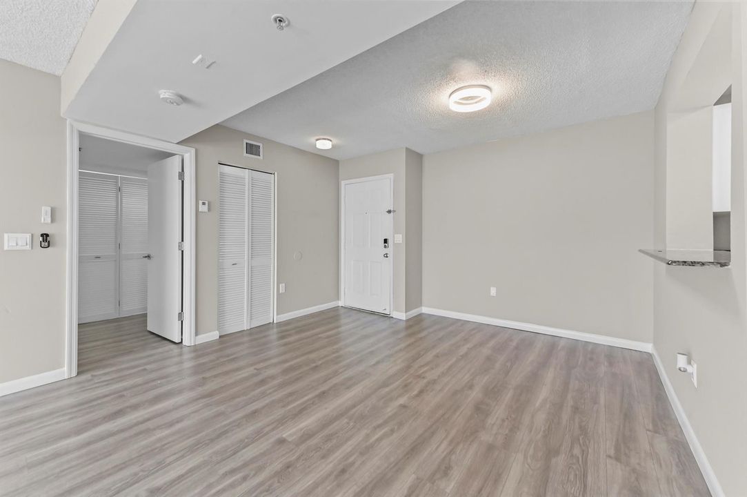 07 Dining area 03