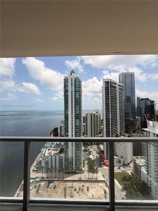 For Rent: $3,500 (1 beds, 1 baths, 760 Square Feet)