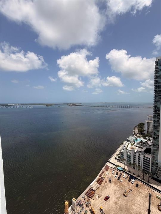 For Rent: $3,500 (1 beds, 1 baths, 760 Square Feet)