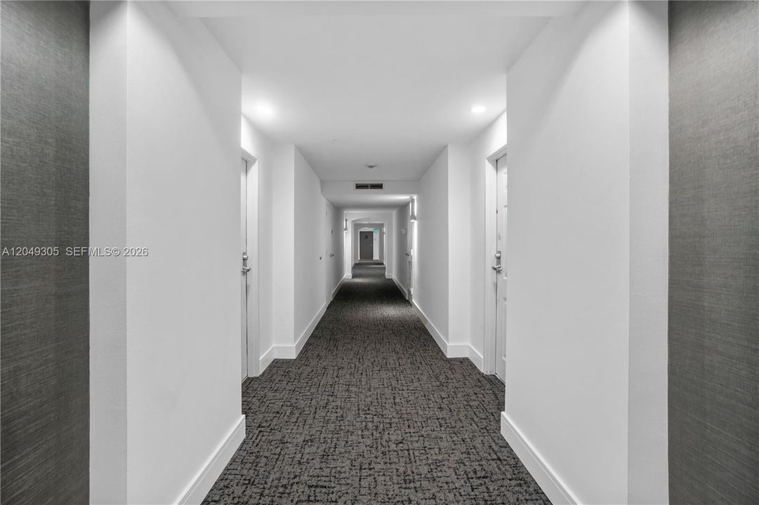 For Rent: $3,500 (1 beds, 1 baths, 760 Square Feet)