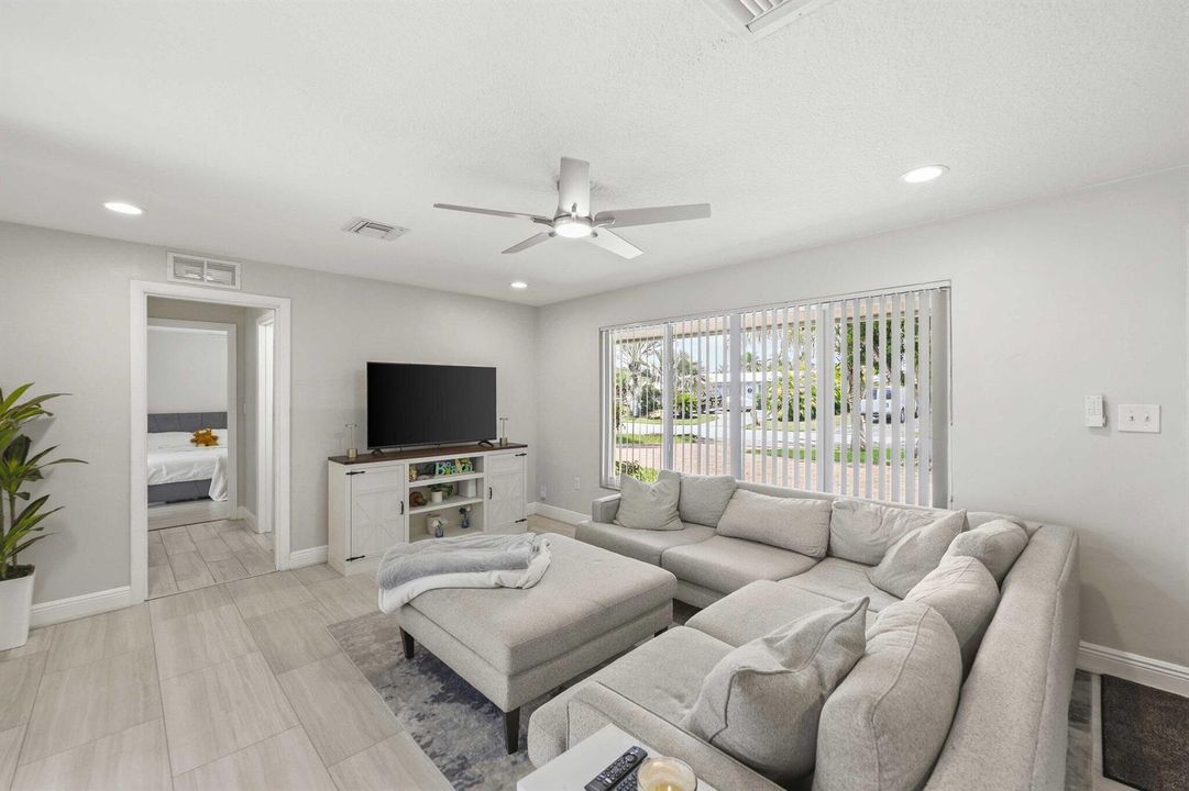 1710 SW 4th Ave - 10.jpg-SMALL