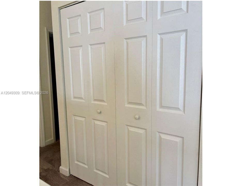 For Rent: $3,000 (3 beds, 2 baths, 2115 Square Feet)