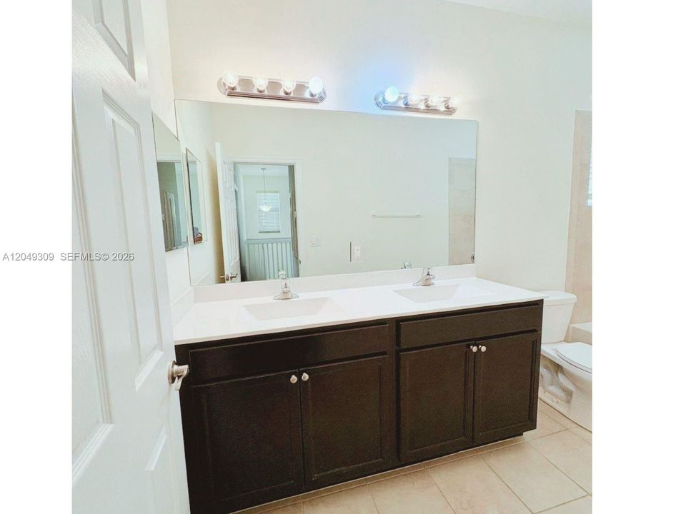 For Rent: $3,000 (3 beds, 2 baths, 2115 Square Feet)