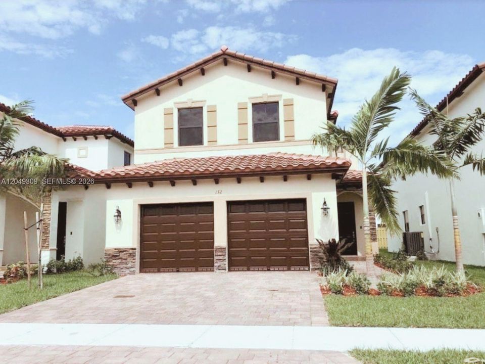 For Rent: $3,000 (3 beds, 2 baths, 2115 Square Feet)