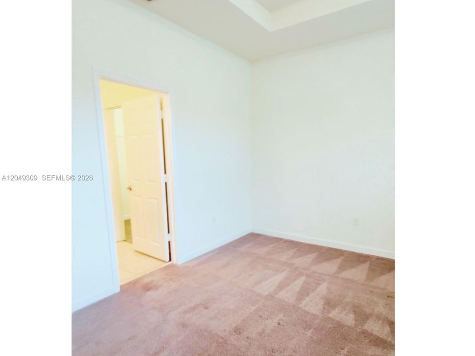 For Rent: $3,000 (3 beds, 2 baths, 2115 Square Feet)
