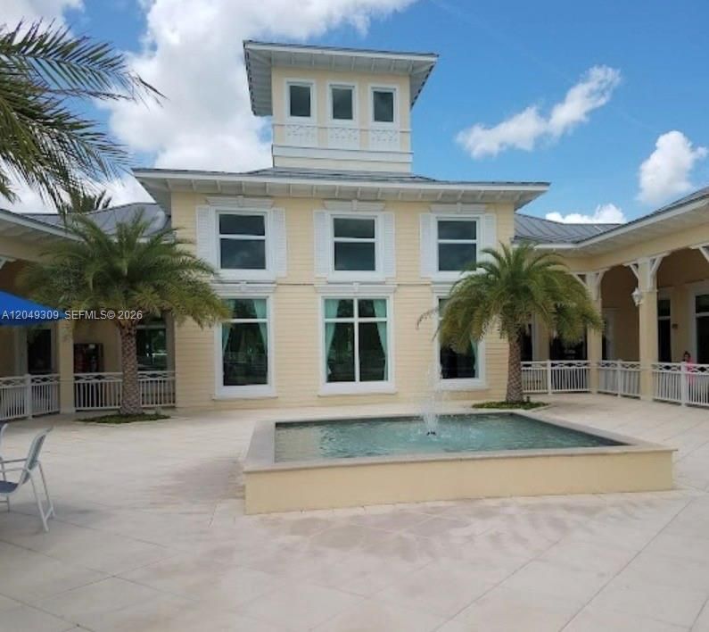 For Rent: $3,000 (3 beds, 2 baths, 2115 Square Feet)