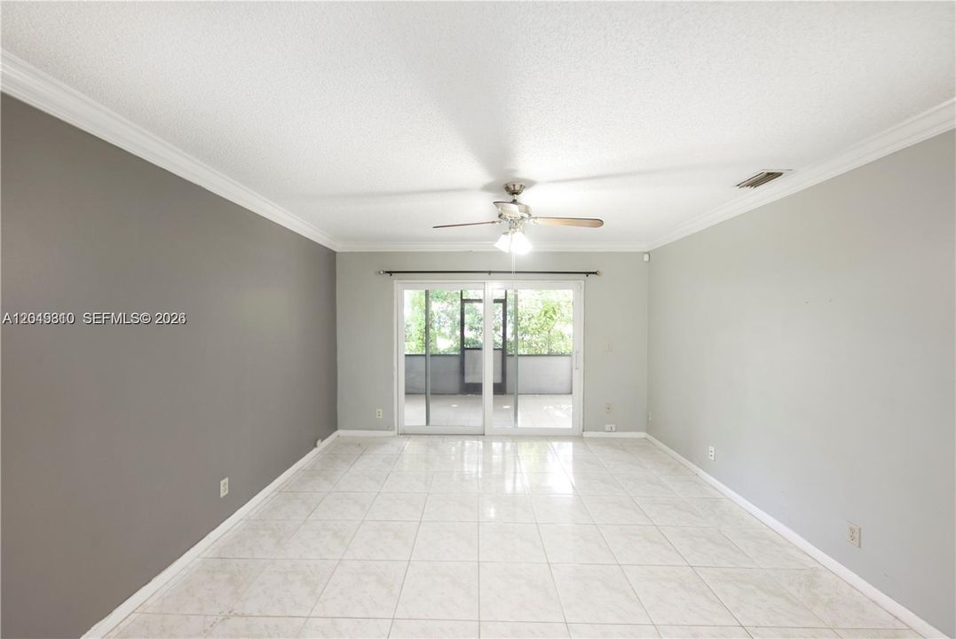For Rent: $3,400 (3 beds, 2 baths, 1298 Square Feet)