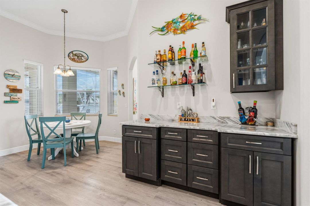 Breakfast Nook - Bar