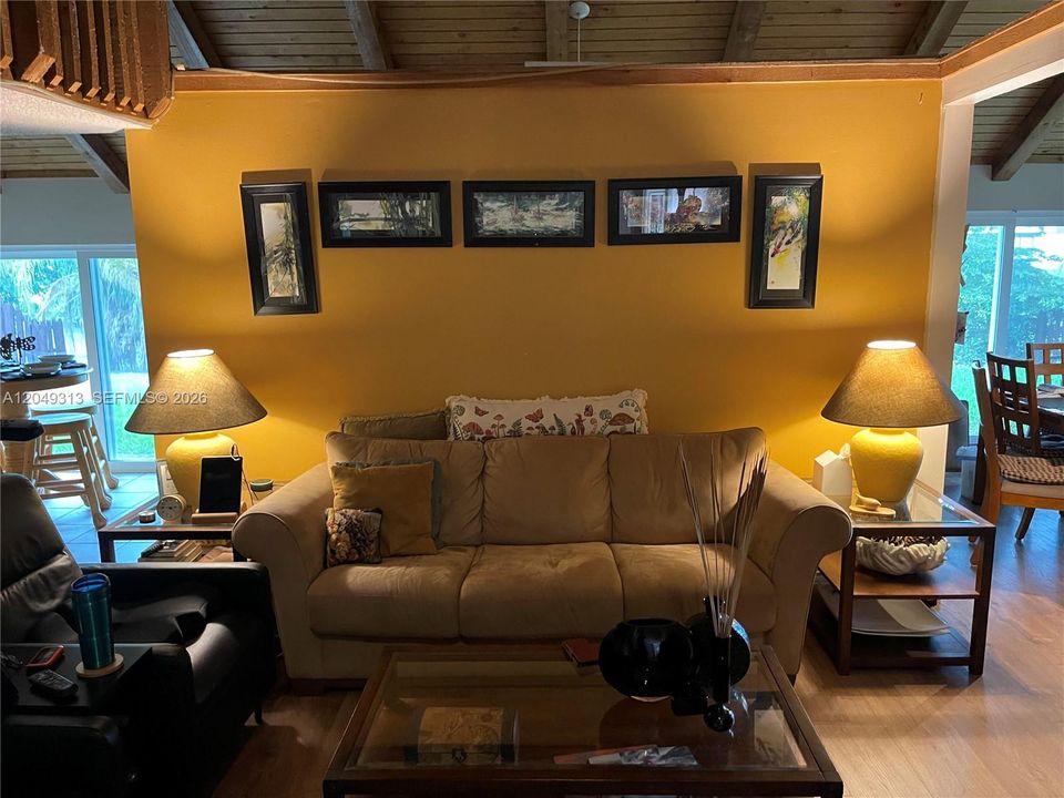 For Sale: $540,000 (3 beds, 2 baths, 1543 Square Feet)