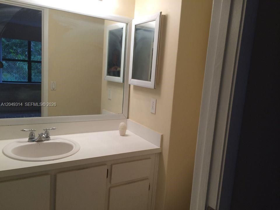 For Rent: $1,890 (2 beds, 2 baths, 970 Square Feet)