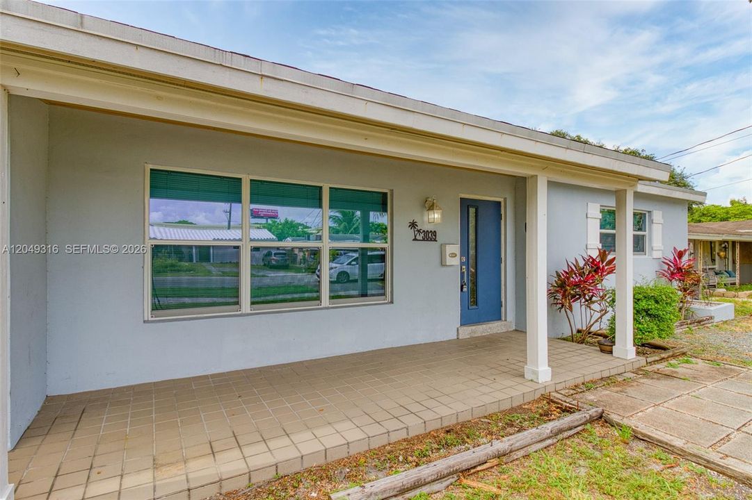 For Rent: $4,950 (3 beds, 2 baths, 1409 Square Feet)