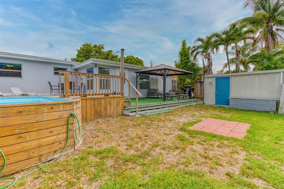 For Rent: $4,950 (3 beds, 2 baths, 1409 Square Feet)