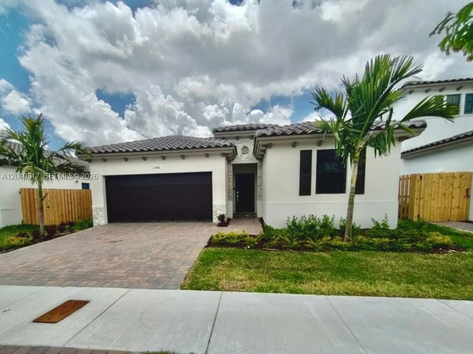 For Rent: $3,700 (4 beds, 3 baths, 1827 Square Feet)