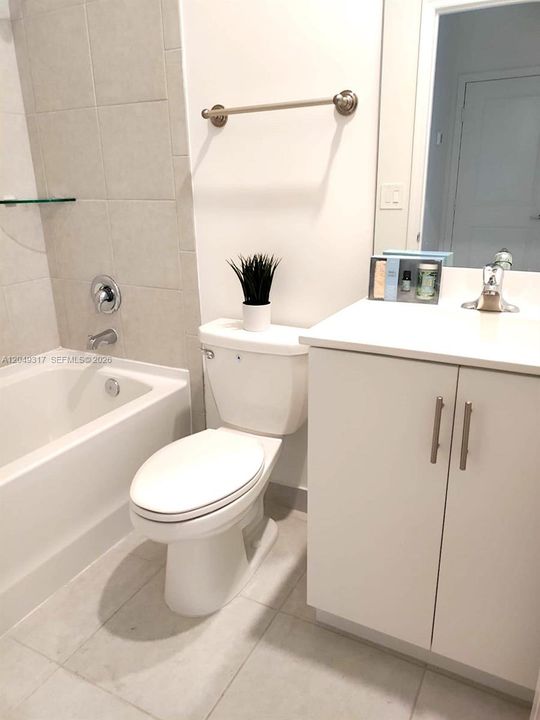 For Rent: $3,700 (4 beds, 3 baths, 1827 Square Feet)