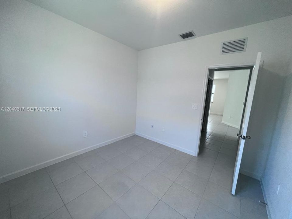For Rent: $3,700 (4 beds, 3 baths, 1827 Square Feet)