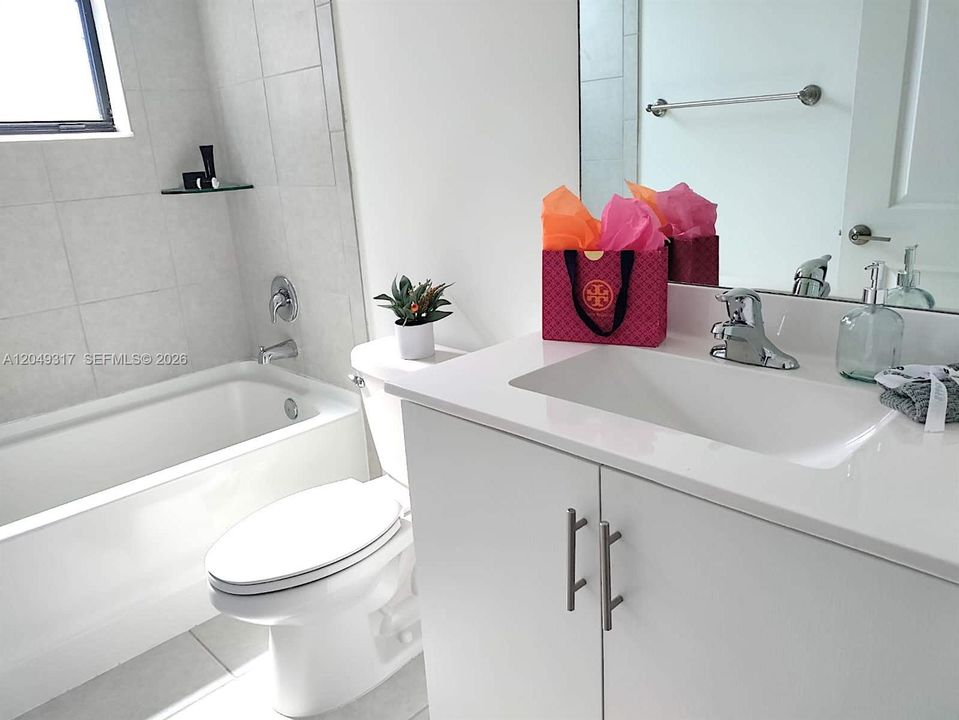 For Rent: $3,700 (4 beds, 3 baths, 1827 Square Feet)