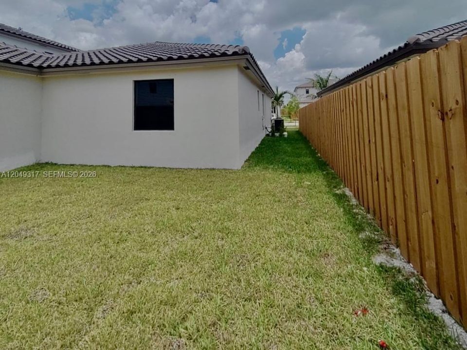 For Rent: $3,700 (4 beds, 3 baths, 1827 Square Feet)