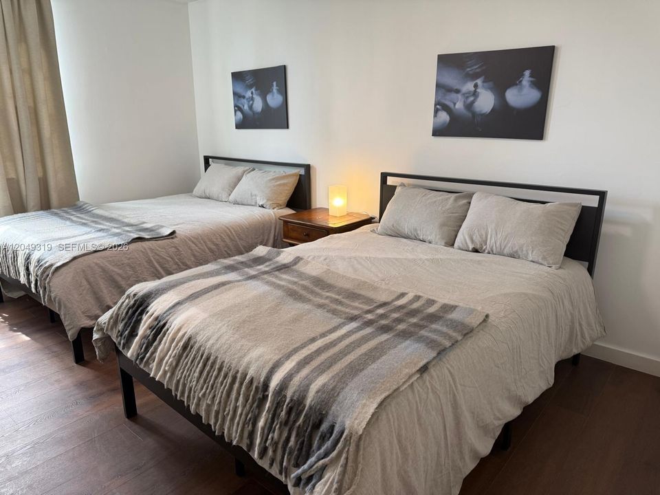 En Venta: $635,900 (3 camas, 2 baños, 1320 Pies cuadrados)