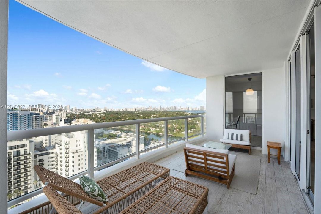 For Rent: $9,500 (2 beds, 2 baths, 1250 Square Feet)