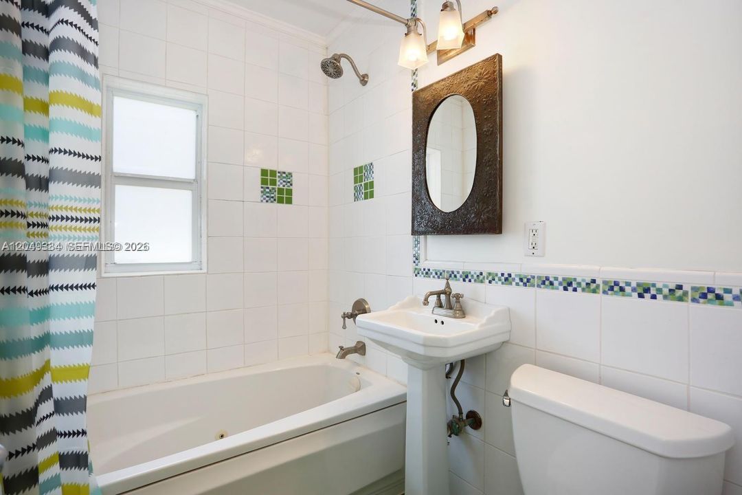 В аренду: $4,500 (3 спален, 2 ванн, 1432 Квадратных фут)
