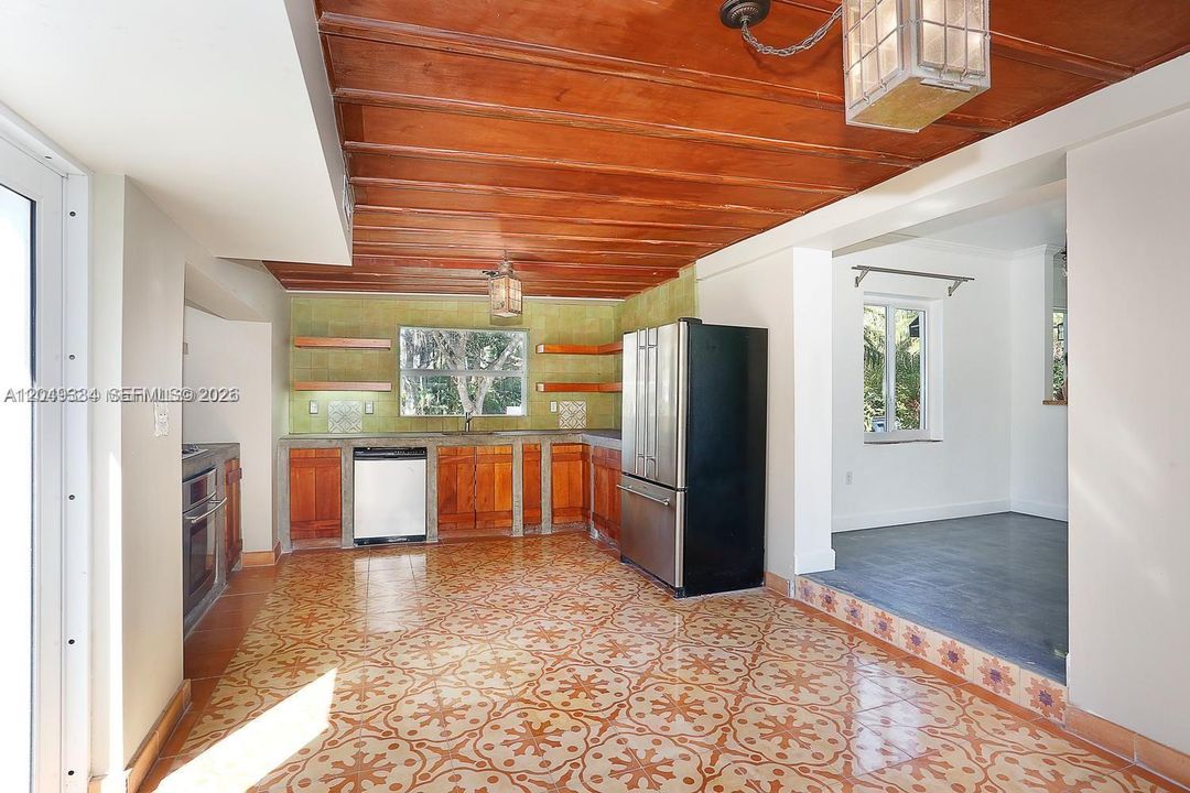 В аренду: $4,500 (3 спален, 2 ванн, 1432 Квадратных фут)
