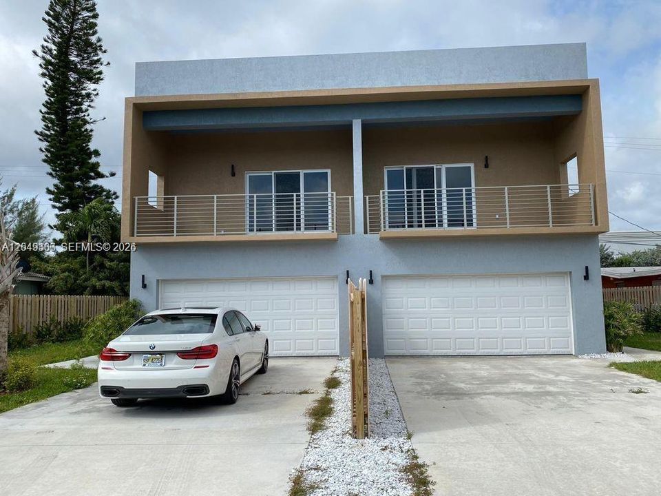 For Rent: $4,150 (3 beds, 3 baths, 1970 Square Feet)
