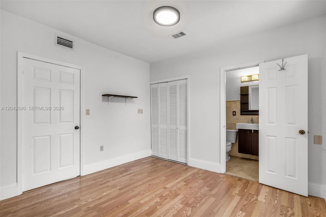For Sale: $749,000 (3 beds, 2 baths, 1716 Square Feet)