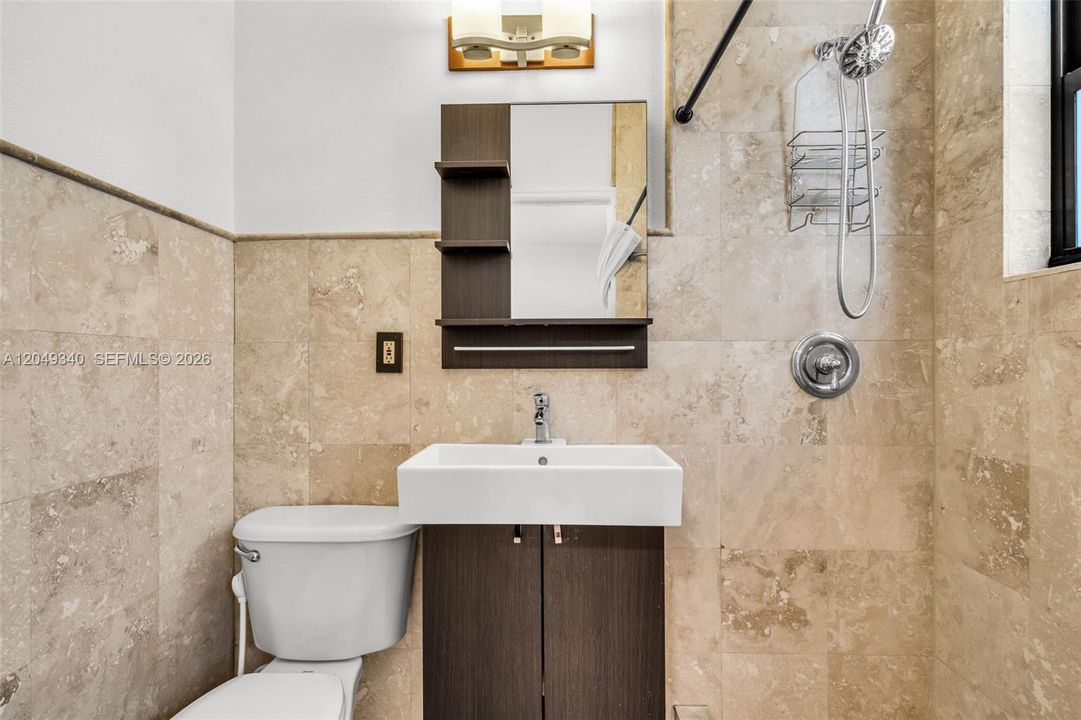 For Sale: $749,000 (3 beds, 2 baths, 1716 Square Feet)