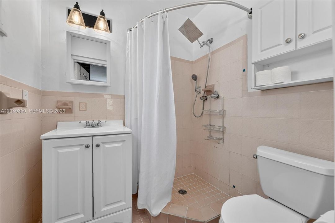 В аренду: $5,500 (3 спален, 2 ванн, 1512 Квадратных фут)