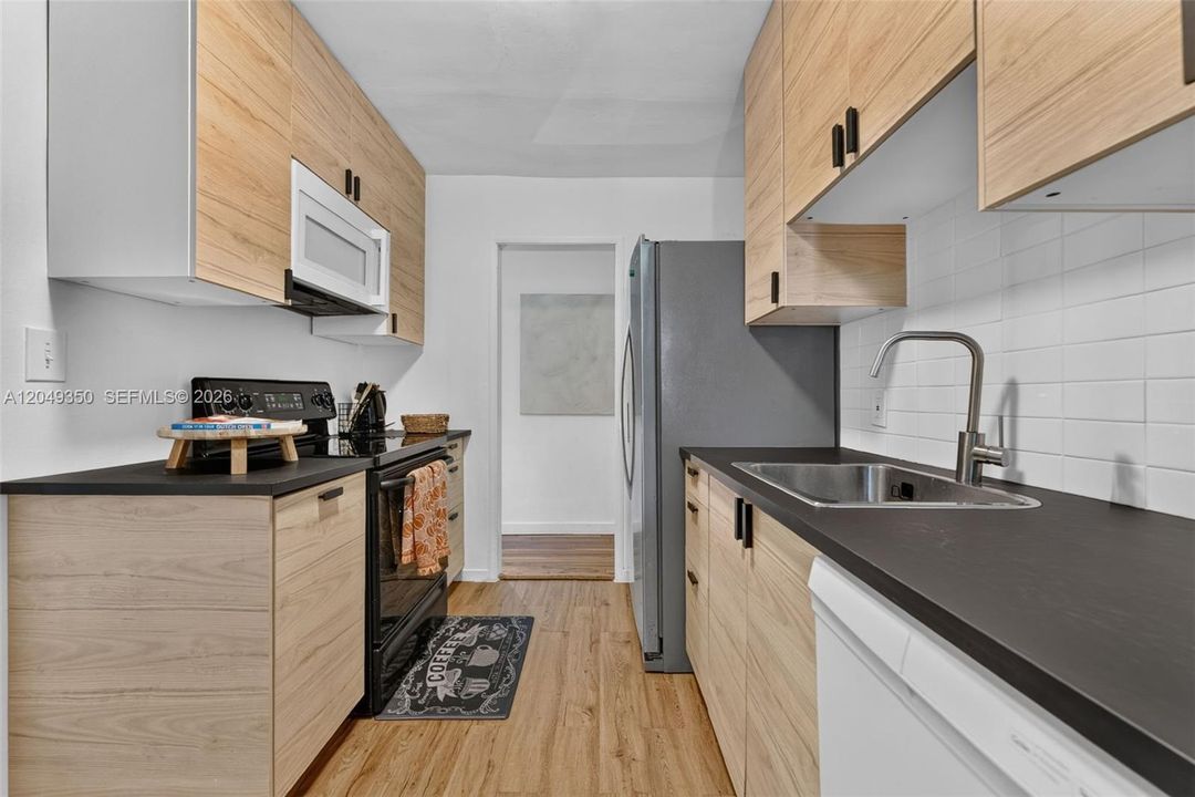 В аренду: $5,500 (3 спален, 2 ванн, 1512 Квадратных фут)