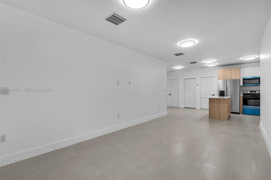 For Rent: $3,200 (3 beds, 2 baths, 1150 Square Feet)