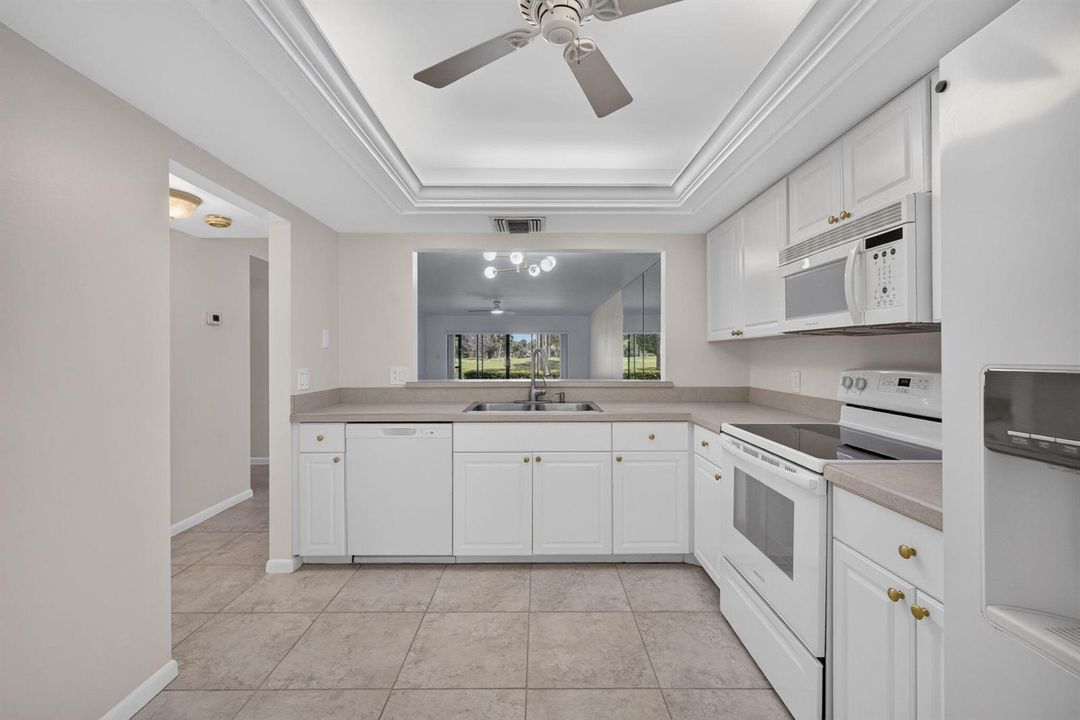 KITCHEN.....