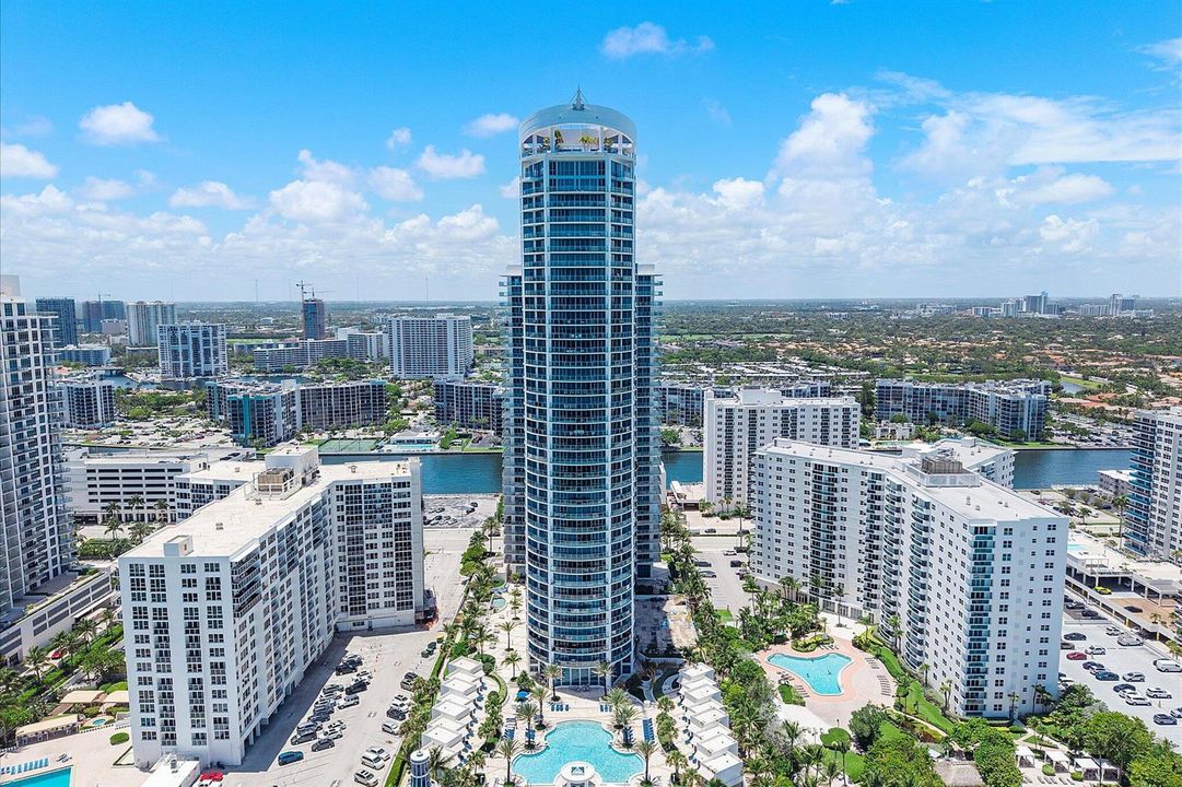 66-3101 S Ocean Dr apt 2707_060