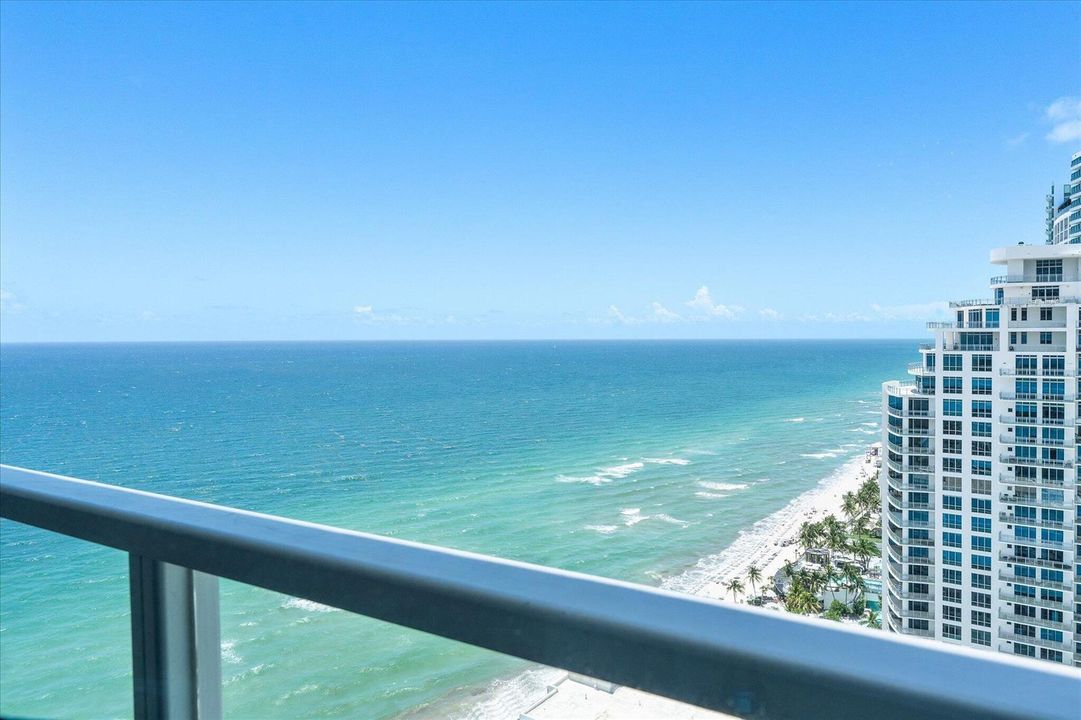 25-3101 S Ocean Dr apt 2707_025