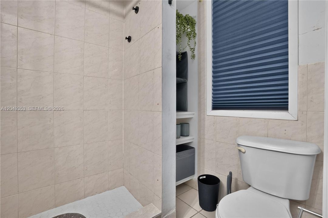 For Rent: $1,500 (0 beds, 1 baths, 7820 Square Feet)